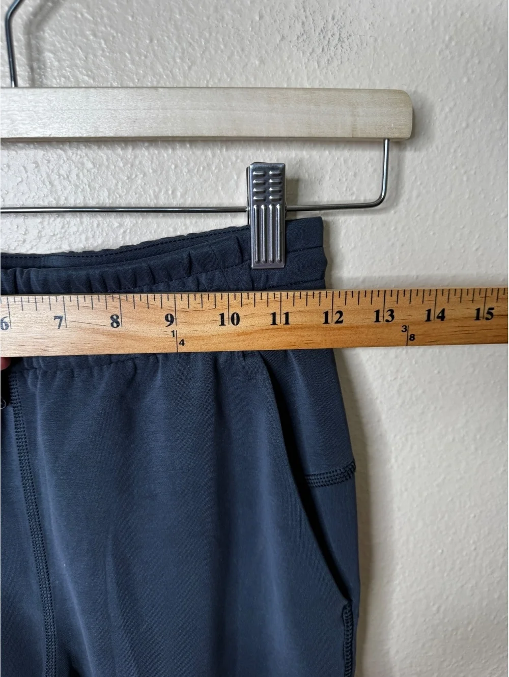 Lululemon Softstreme Women’s 2 Black Cropped Wide Leg Pull-On Pants Drawstring